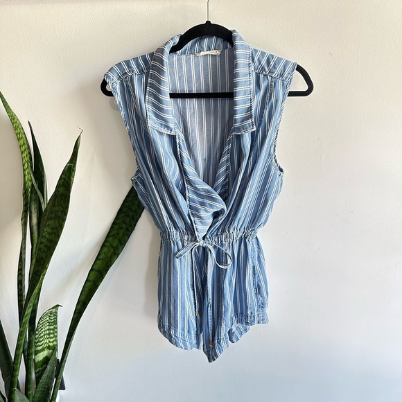 Altar'd State Jackets & Blazers - Altar’d State Blue/White striped vest, drawstring waist, wrap, collared, size M